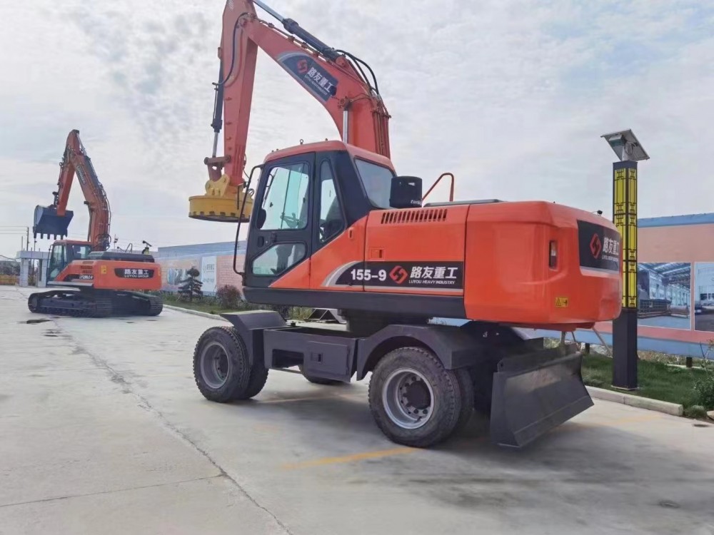 盤(pán)式抓鋼機(jī)