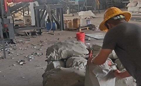 菏澤地區(qū)路友破碎分選設(shè)備調(diào)試