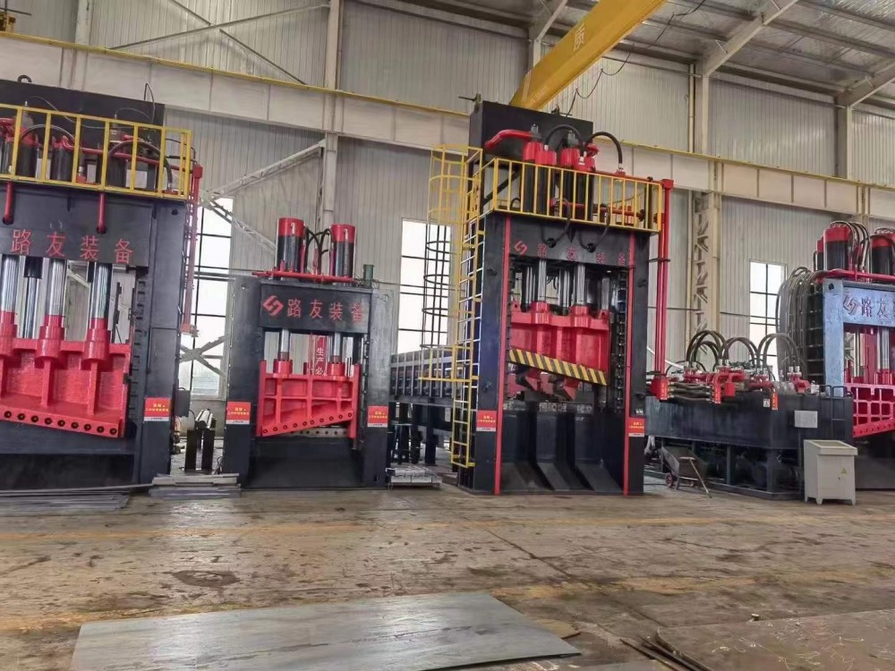 全自動(dòng)液壓龍門剪，管鐵 輕薄料剪切機(jī)