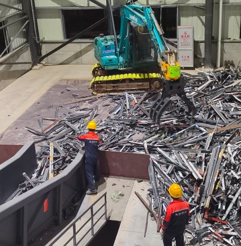 實(shí)力廠家遇實(shí)力客戶，連續(xù)購買路友十二套設(shè)備